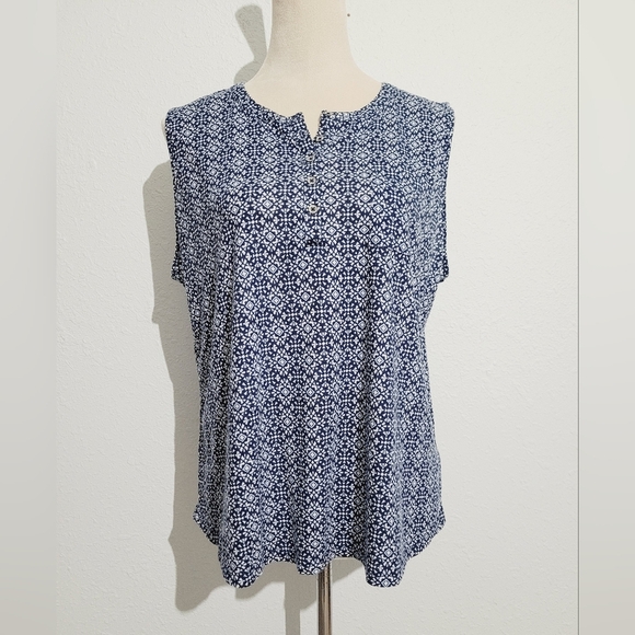 Liz Claiborne Sleeveless Tank Top Shirt Woman's Size PXL Flowey & Lightweight - Picture 1 of 10